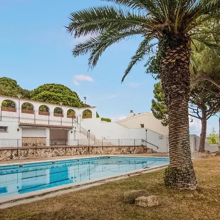 Stunning In Apartment Sant Feliu de Guixols