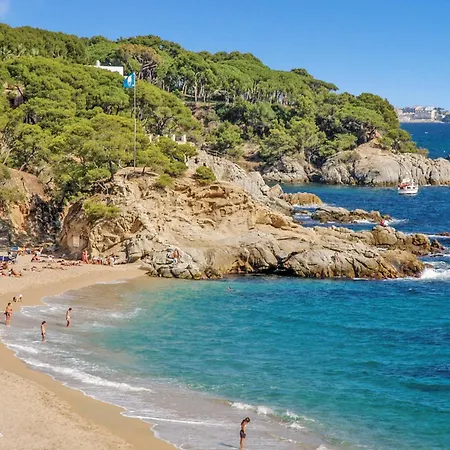 Stunning In Apartment Sant Feliu de Guixols